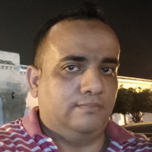 Mohamed - Prof d'électronique - Paris
