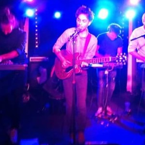 Laure - Prof de guitare - Montreuil