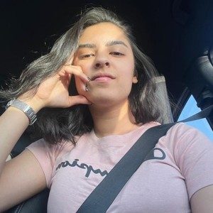 Meryem - Prof de maths - La Celle-sous-Gouzon