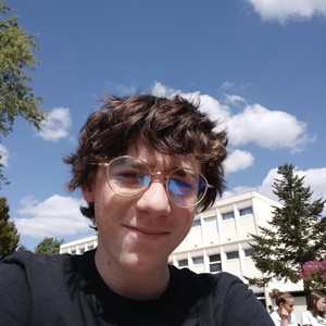 Virgile - Prof de physique - chimie - Paris 7e