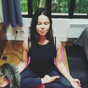 Sarah - Prof de yoga - Saint-Cloud