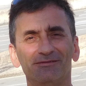 Dominique - Prof d'économie - Paris 20e