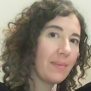 Angèle - Prof d'anglais - Moliens