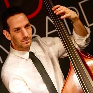 Pierre - Prof de basse - Les Lilas