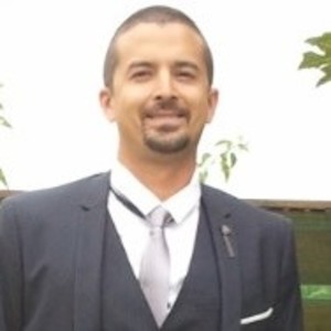 Lucas - Prof de maths - Sainte-Marie