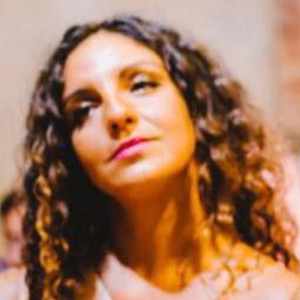 Malika - Prof de vinyasa - Marseille