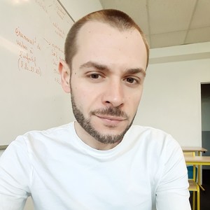 Romain - Prof de français - Paris