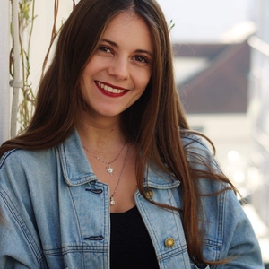 Violette - Prof de chant - Paris