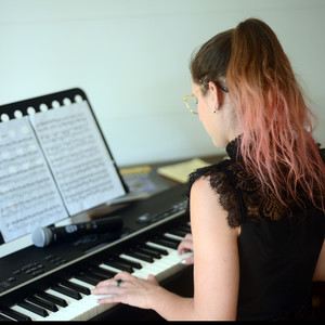 Miriam - Prof de piano - Saubens