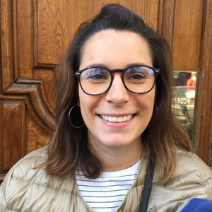 Isaline - Prof d'histoire - Paris