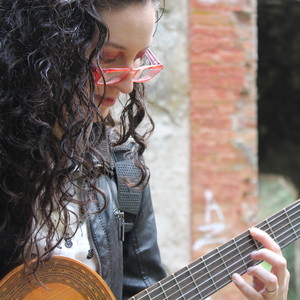 Maria Jose - Prof de guitare - Mons