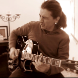 Francis Bégué - Prof de guitare - La Rochelle