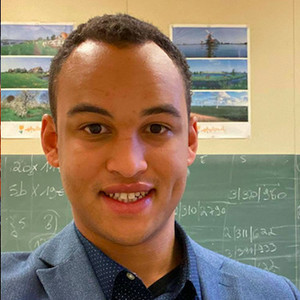 Esteban - Prof d'économie - Nivelles