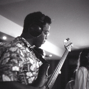 Louis - Prof de basse - Paris