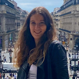 Julie - Prof d'aide aux devoirs - Paris