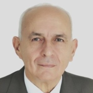 Ahmed - Prof d'économie - Paris