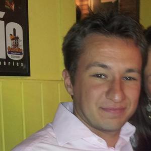 Laurent - Prof de finance - Courbevoie