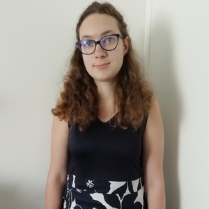 Laura - Prof d'expression orale - français - Calais