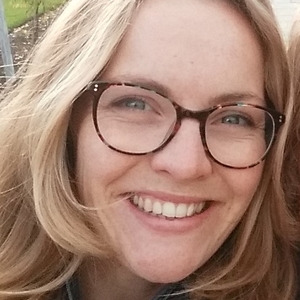 Charlotte - Prof de fle - français langue étrangère - Woking