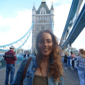 Charlotte - Prof de fle - français langue étrangère - Greater London