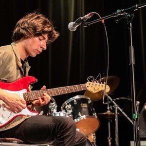 Alex - Prof de guitare - Paris