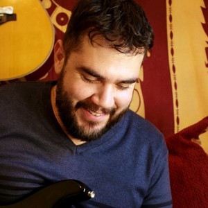 Manuel - Prof de guitare - Vern-sur-Seiche