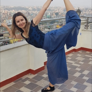 Roxana - Prof de yoga - Meudon