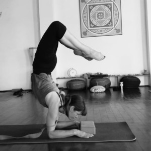 Estelle - Prof de yoga - Nibelle