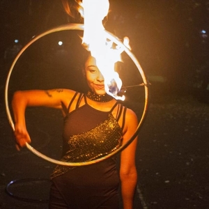 Diana - Prof d'hula-hoop - Lille