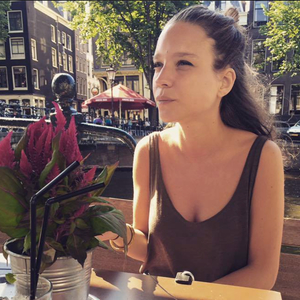 Laura - Prof de fle - français langue étrangère - Nice