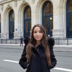 Ginna - Prof d'espagnol - Paris