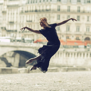Belle - Prof de russe - Paris