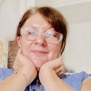 Iris - Prof d'expression orale - anglais - Roma