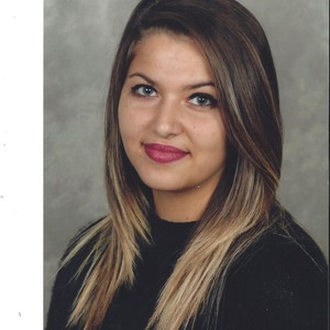 Laura - Prof de français - Saint-Jean-Pla-de-Corts