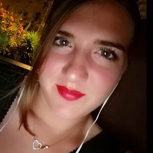 Nina - Prof de maths - Cergy