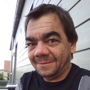 Henry - Prof d'initiation informatique - Paris