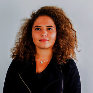 Charlotte - Prof de physique - L'Haÿ-les-Roses