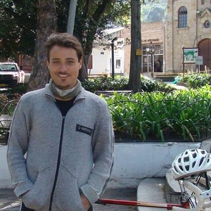 César - Prof d'espagnol - Besançon