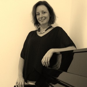 Florence - Prof de piano - Linselles