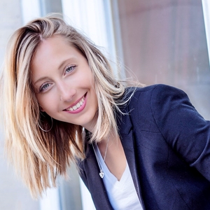 Laura - Prof d'initiation informatique - Huy