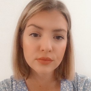 Catherine - Prof d'économie - Saint-Quentin