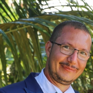 Eric - Prof de maths - Paris