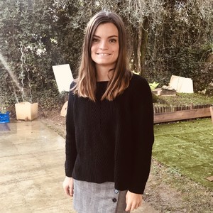 Laura - Prof d'économie - Mandelieu-la-Napoule