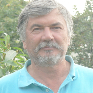 Pierre - Prof de macroéconomie - Besançon