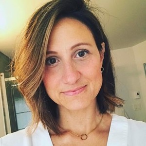 Anneclaire - Prof de droit civil - Paris 4e