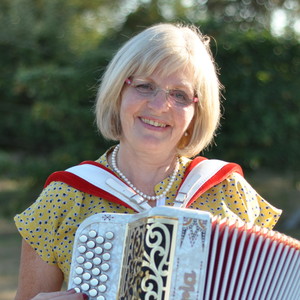 Thérèse Marie - Prof d'accordéon chromatique - Bailleul