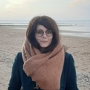 Fanny - Prof d'histoire - géo - Versailles