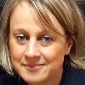 Laurence - Prof d'économie - Saint-Cloud
