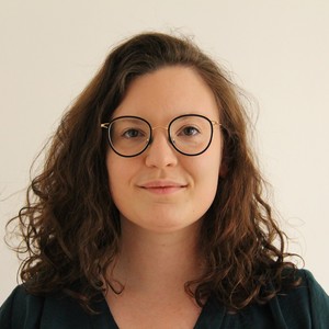 Lucie - Prof d'histoire - géo - Paris