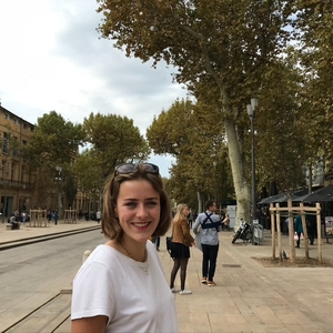 Juliette - Prof de grammaire - Champigny-sur-Marne